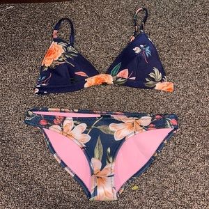 TRIANGL SET SWIM
